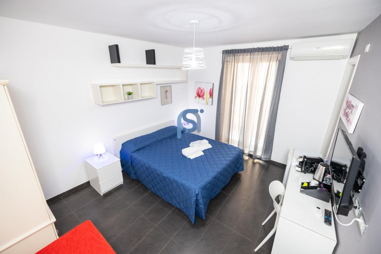 Il Vittoria Apartment Lascari Bagian luar foto