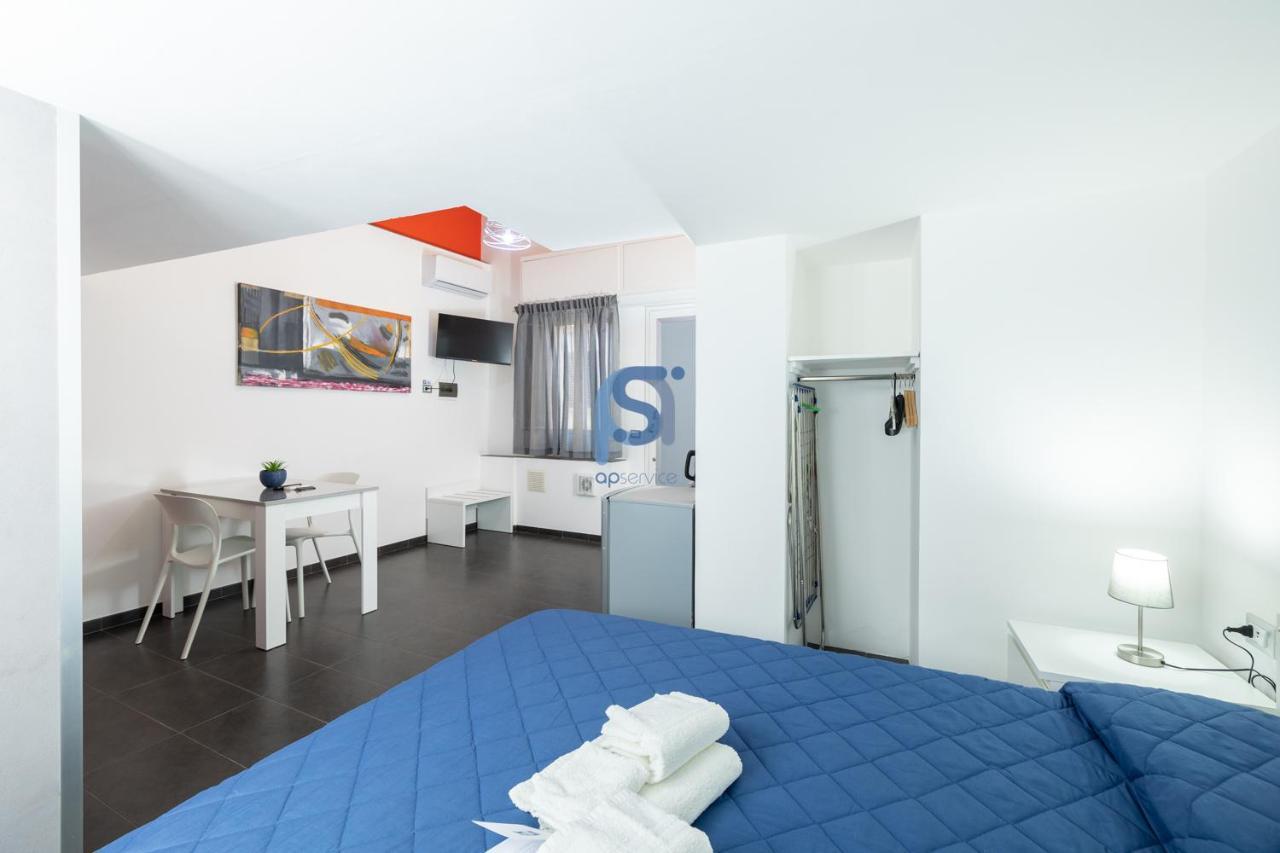 Il Vittoria Apartment Lascari Bagian luar foto